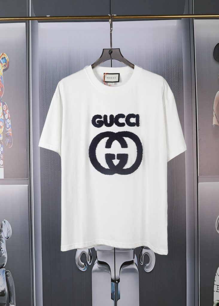 Replica Gucci Clothes 01RA403 - Image 2