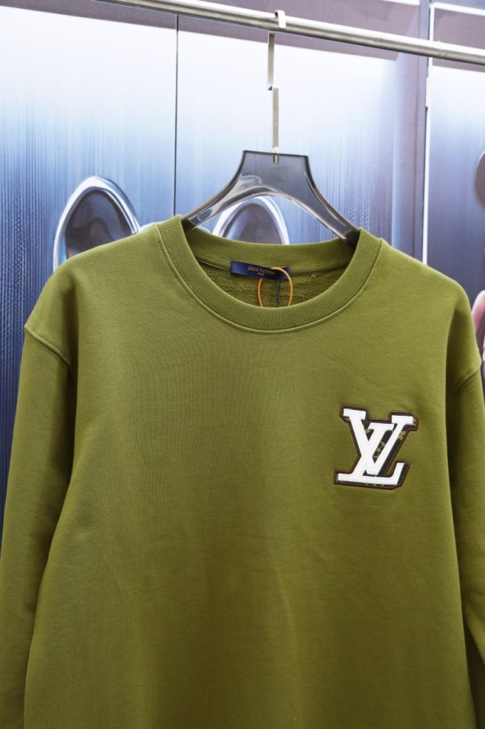 Replica Lv Clothes 01RA329 - Image 4