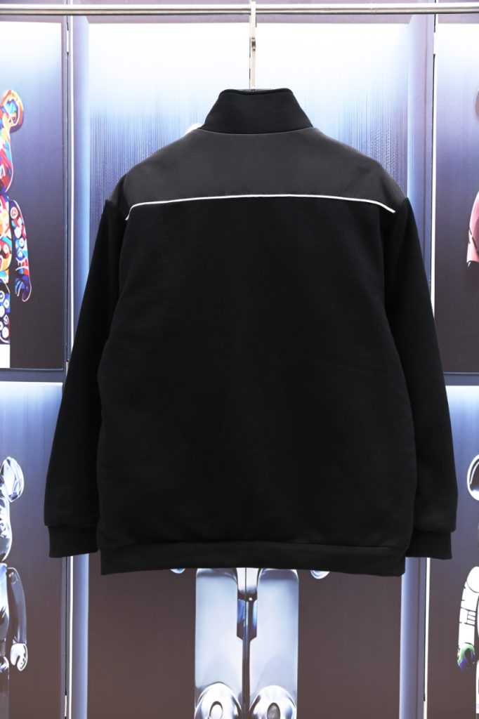 Replica Prada Clothes 01RA17 - Image 2