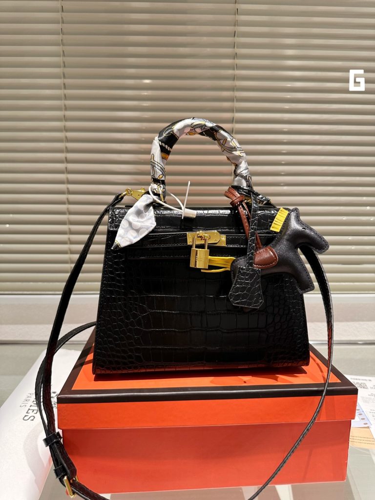 FashionReps Bags 04YA522 - Image 3