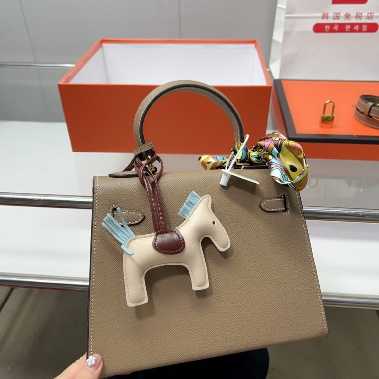 FashionReps Bags 04YA411 - Image 4