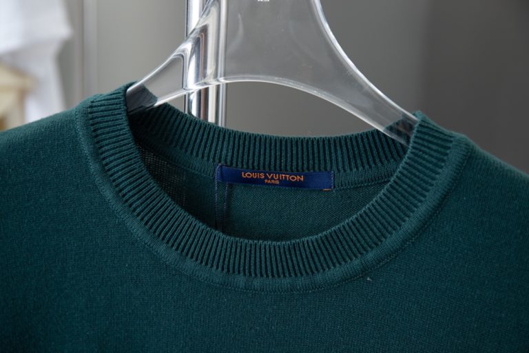 Replica Lv Clothes 01RA290 - Image 3