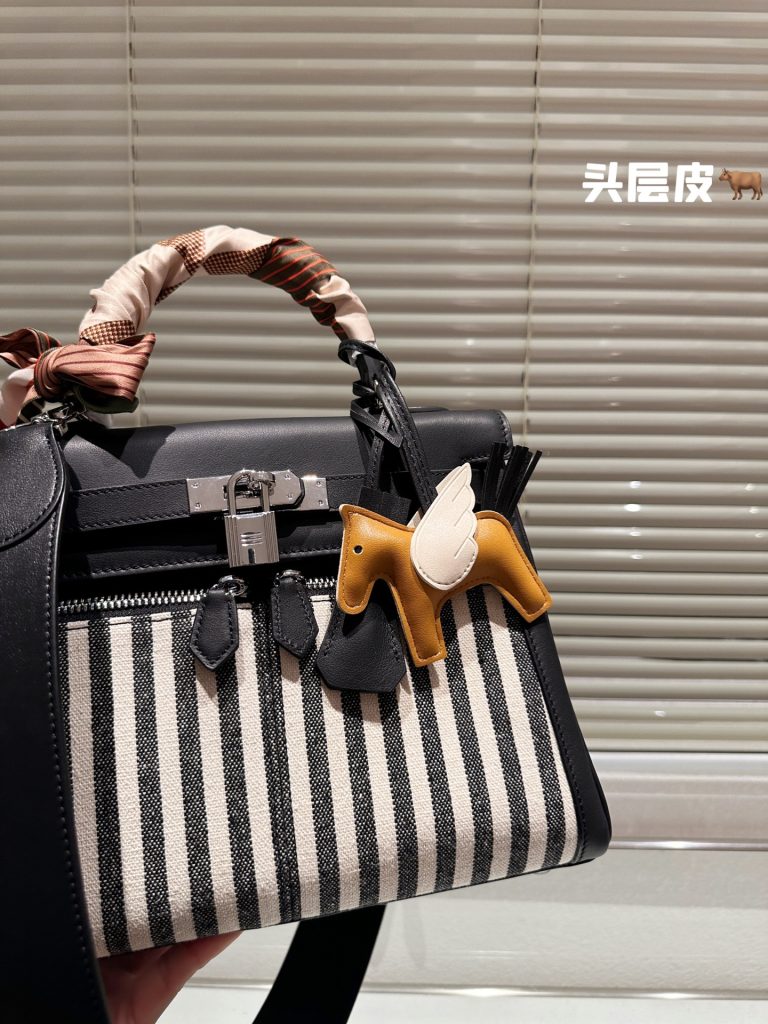 FashionReps Bags 04YA1825 - Image 3