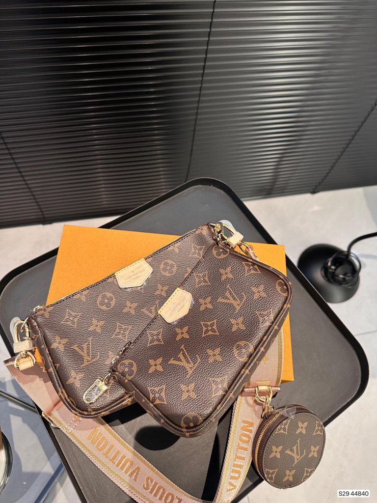FashionReps Bags 07YA9406 - Image 3