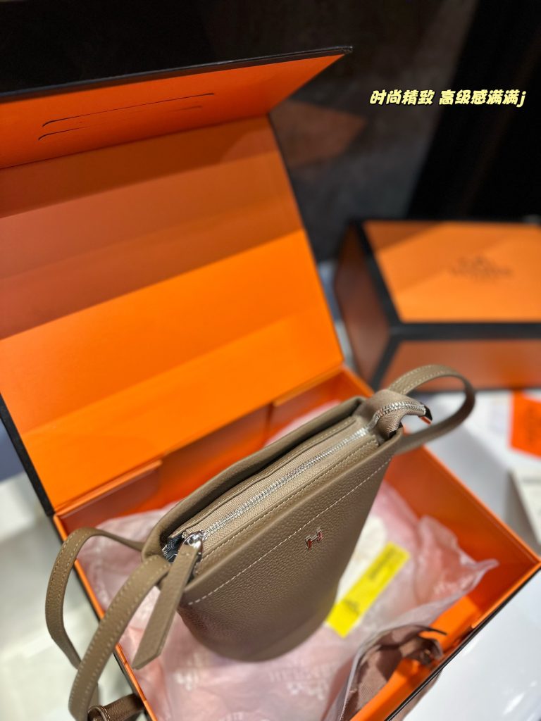 FashionReps Bags 04YA318 - Image 3