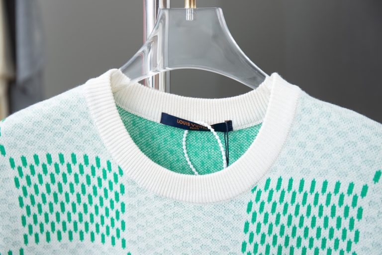 Replica Lv Clothes 01RA279 - Image 3