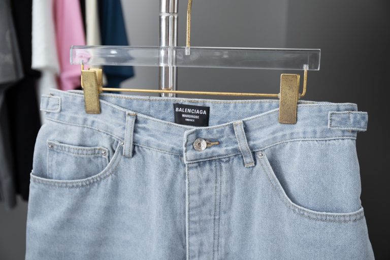Replica Balenciaga Clothes 01RA1011 - Image 3