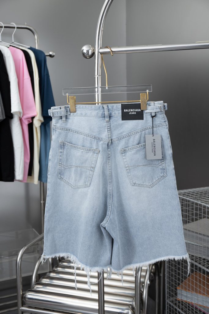 Replica Balenciaga Clothes 01RA1011 - Image 2