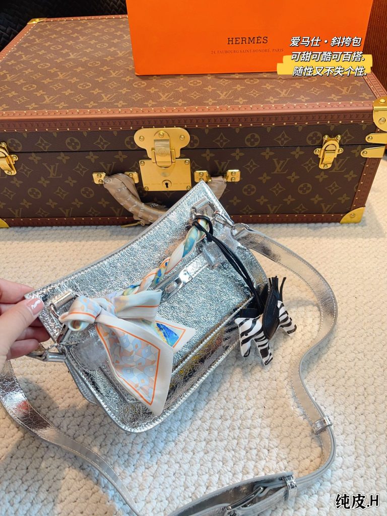 FashionReps Bags 04YA1601 - Image 2