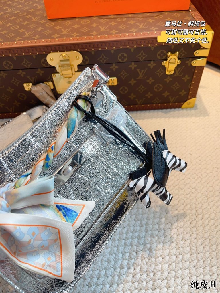 FashionReps Bags 04YA1601 - Image 3
