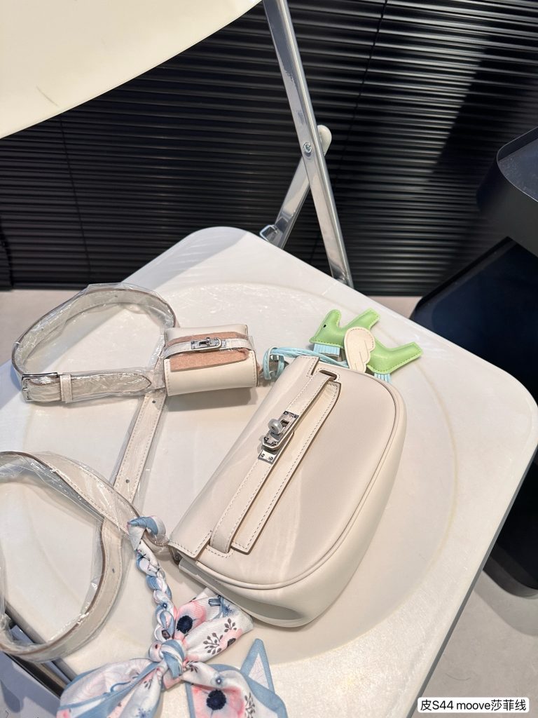 FashionReps Bags 04YA1557 - Image 2