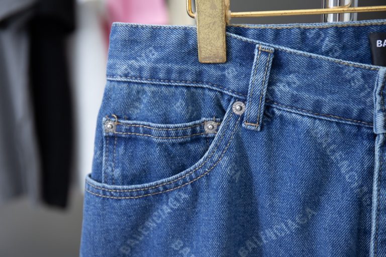 Replica Balenciaga Clothes 01RA986 - Image 4