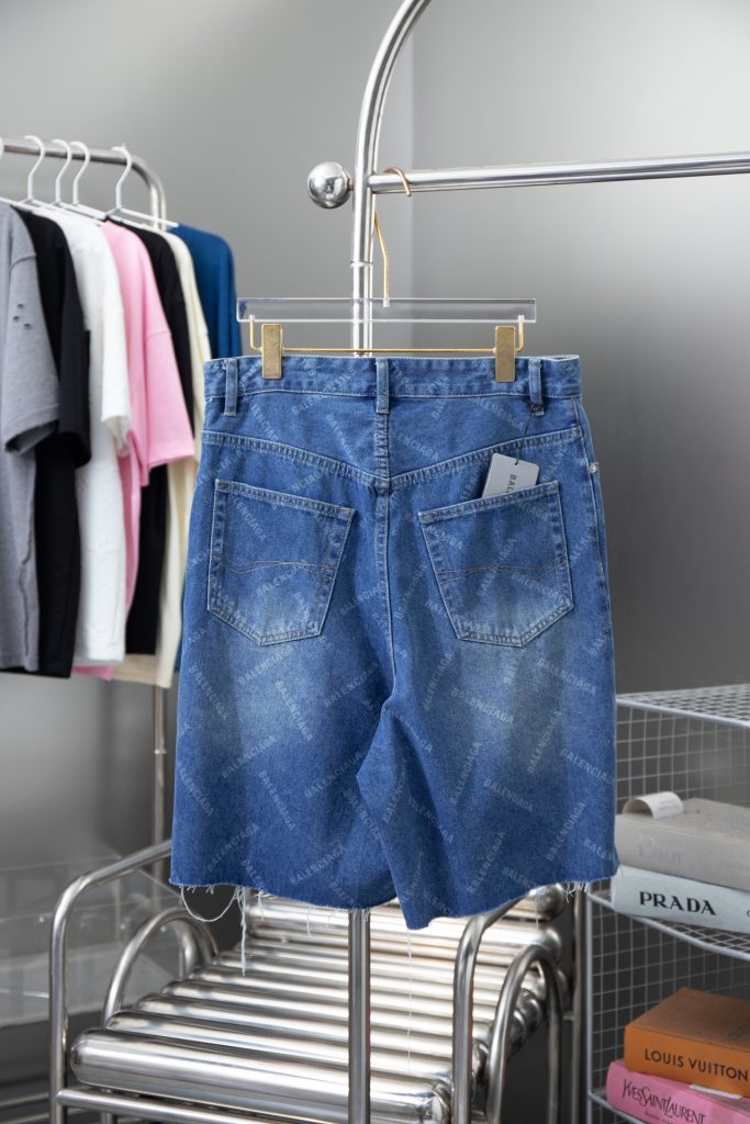 Replica Balenciaga Clothes 01RA986 - Image 2