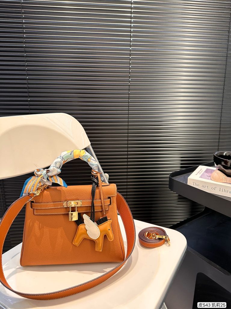 FashionReps Bags 04YA1581 - Image 3