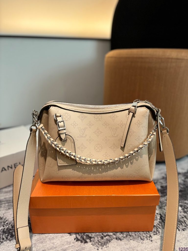 FashionReps Bags 07YA9362 - Image 3