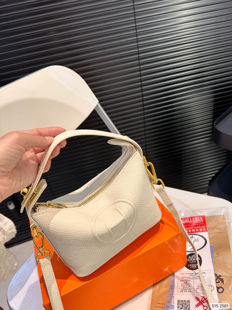 FashionReps Bags 04YA307 - Image 3