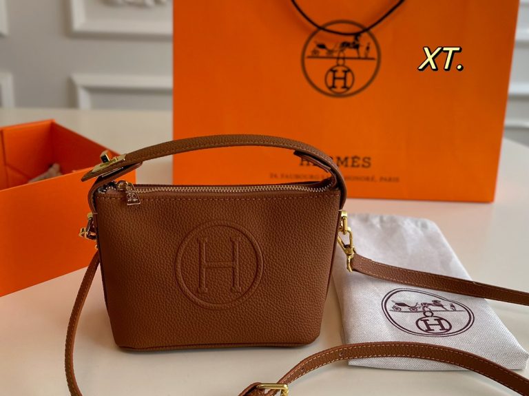 FashionReps Bags 04YA420 - Image 3