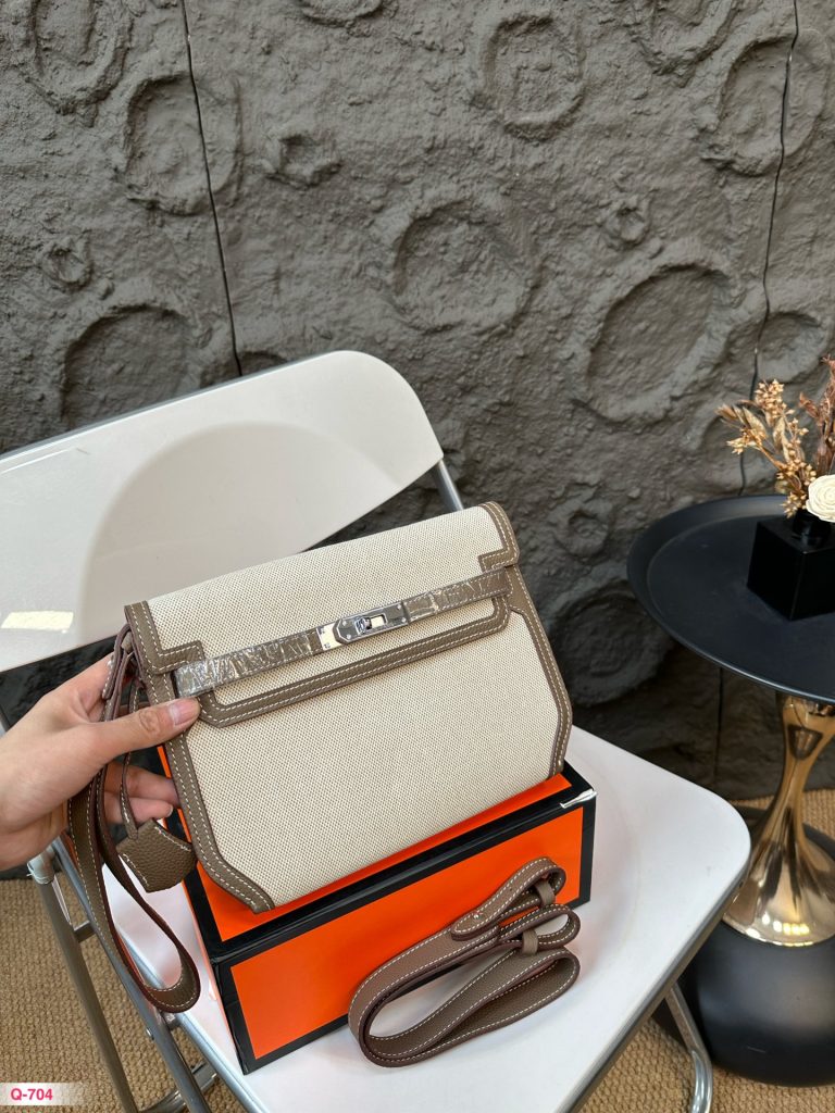 FashionReps Bags 04YA1532 - Image 3