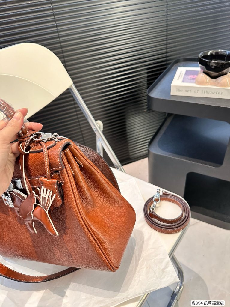 FashionReps Bags 04YA1809 - Image 4