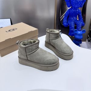 Replica UGG Shoes 06OR277