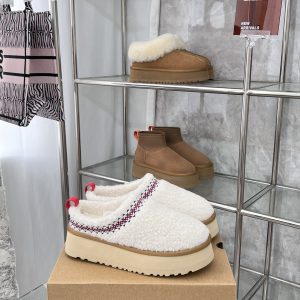 Replica UGG Shoes 06OR281