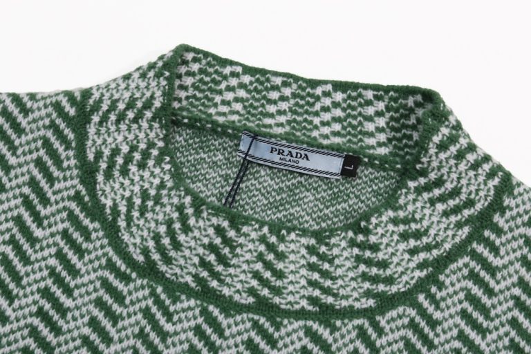 Replica Prada Clothes 01RA25 - Image 3