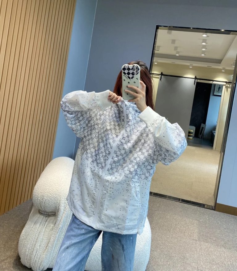 Replica Lv Clothes 01RA182