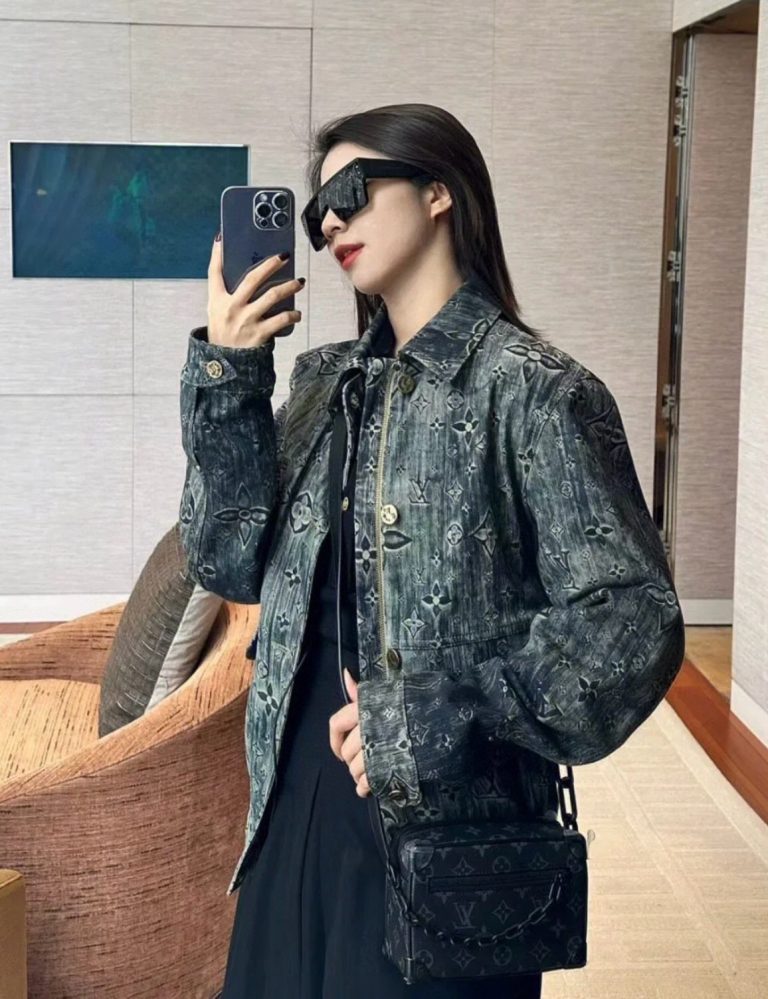 Replica Lv Clothes 01RA266 - Image 3