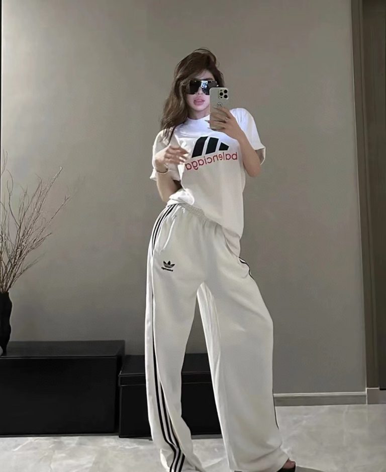 Replica Balenciaga Clothes 01RA832 - Image 2