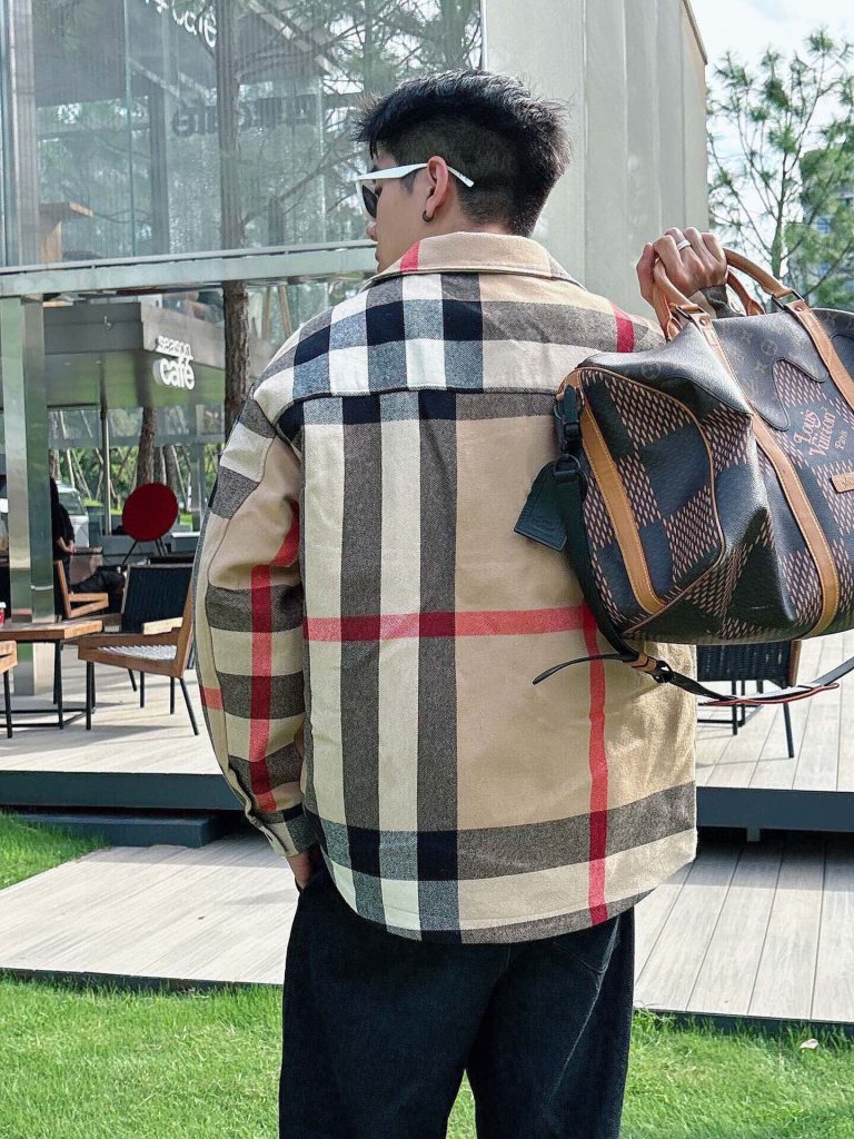 Replica BURBERRY Clothes 01RA763 - Image 3