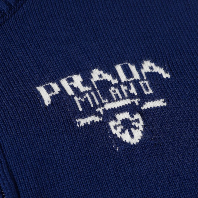 Replica Prada Clothes 01RA23 - Image 4