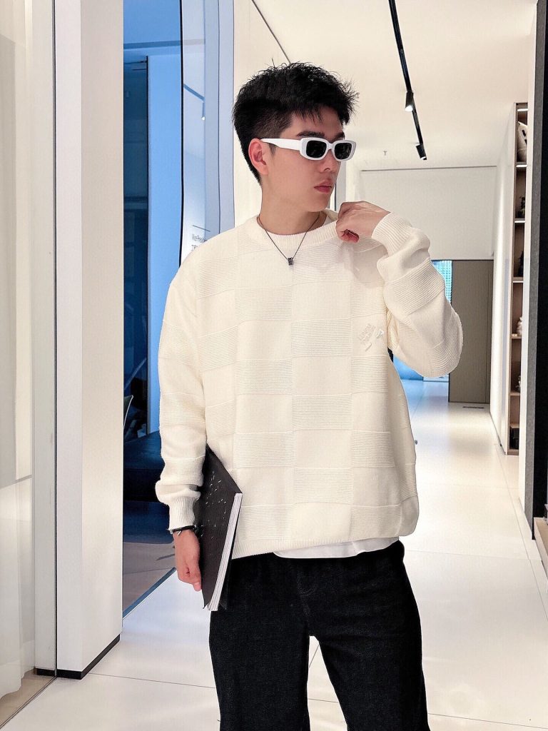 Replica Lv Clothes 01RA218