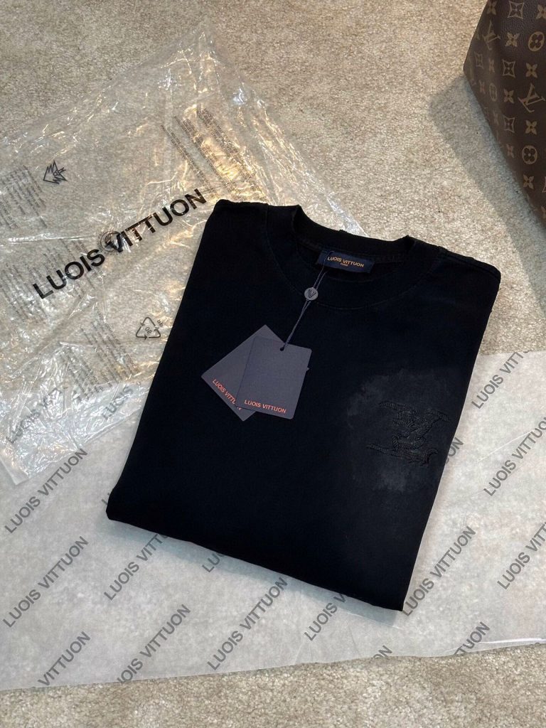 Replica Lv Clothes 01RA317 - Image 4