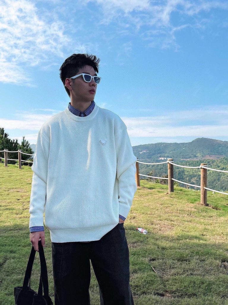 Replica Prada Clothes 01RA18