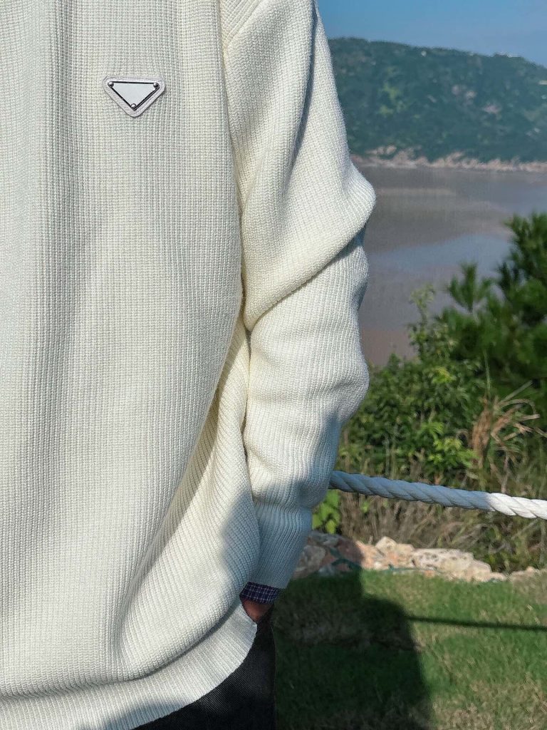 Replica Prada Clothes 01RA18 - Image 2