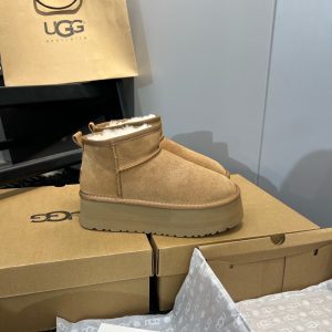 Replica UGG Shoes 06OR274