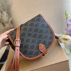 AAAA Replica Celine Vintage Leather Large Capacity Shoulder Bag