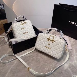 AAAA Replica | Chanel Chain Leather Small Square Bag