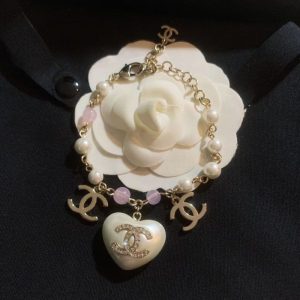 AAAA Replica Chanel Trendy Pink Heart Bracelet