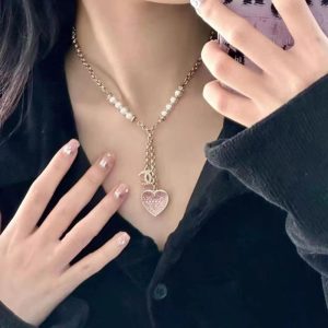 AAAA Replica Chanel Trendy Pink Heart Gradient Pearl Necklace