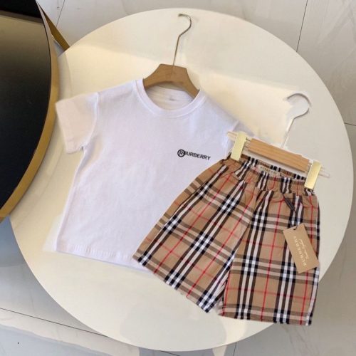 Replica Designer Burberry Kids Short-Sleeved T-Shirts And Shorts 2pcs Set