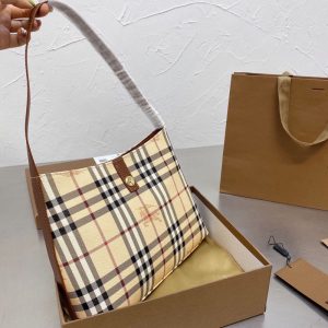 Replica Designer Burberry Shoulder Bags