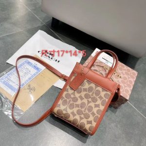 Replica Designer COACH Vintage Shoulder Bag