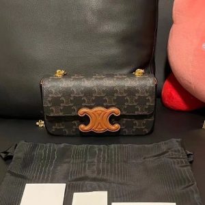 Replica Designer Celine CHAIN SHOULDER BAG CUIR TRIOMPHE IN TRIOMPHE