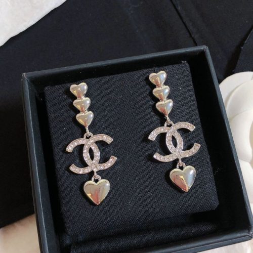 Replica Designer Chanel Fashion Heart Stud Earrings