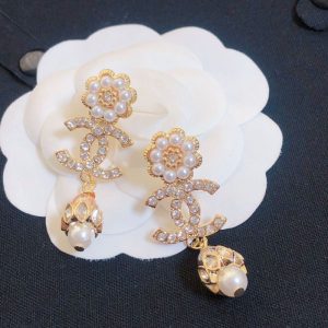 Replica Designer Chanel Fashion Pearl Earrings
