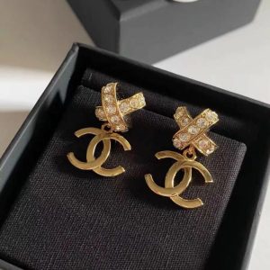 Replica Designer Chanel Fashion Rhinestone Earrings