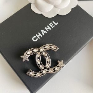 Replica Designer Chanel Fashion Rhinestone Hollow Brooch