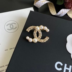 Replica Designer Chanel Temperament Rhinestone Imitation Pearl Brooch
