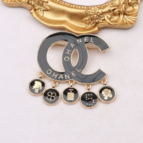 Replica Designer Chanel Women Double C Alphabet Pin Black Classic Brooches